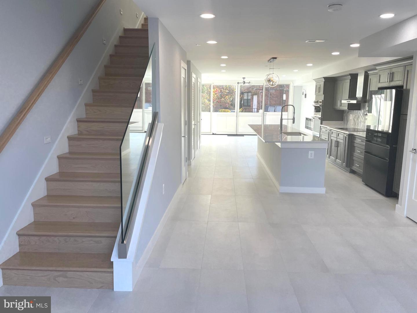 424 MISSOURI AVE NW #4, WASHINGTON, District Of Columbia 20011, 3 Bedrooms Bedrooms, ,2 BathroomsBathrooms,Residential,For sale,424 MISSOURI AVE NW #4,DCDC2150612 MLS # DCDC2150612