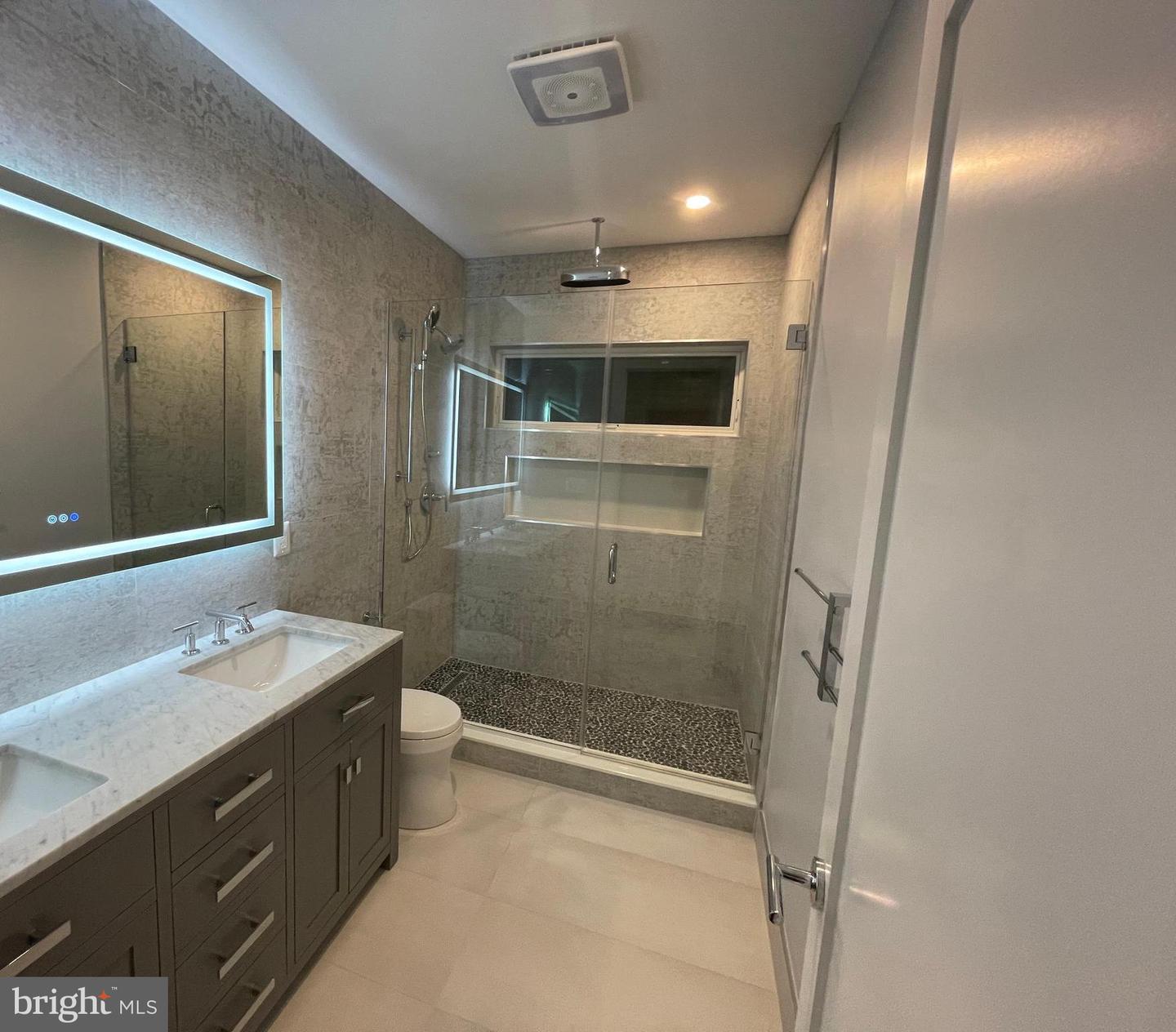 424 MISSOURI AVE NW #4, WASHINGTON, District Of Columbia 20011, 3 Bedrooms Bedrooms, ,2 BathroomsBathrooms,Residential,For sale,424 MISSOURI AVE NW #4,DCDC2150612 MLS # DCDC2150612