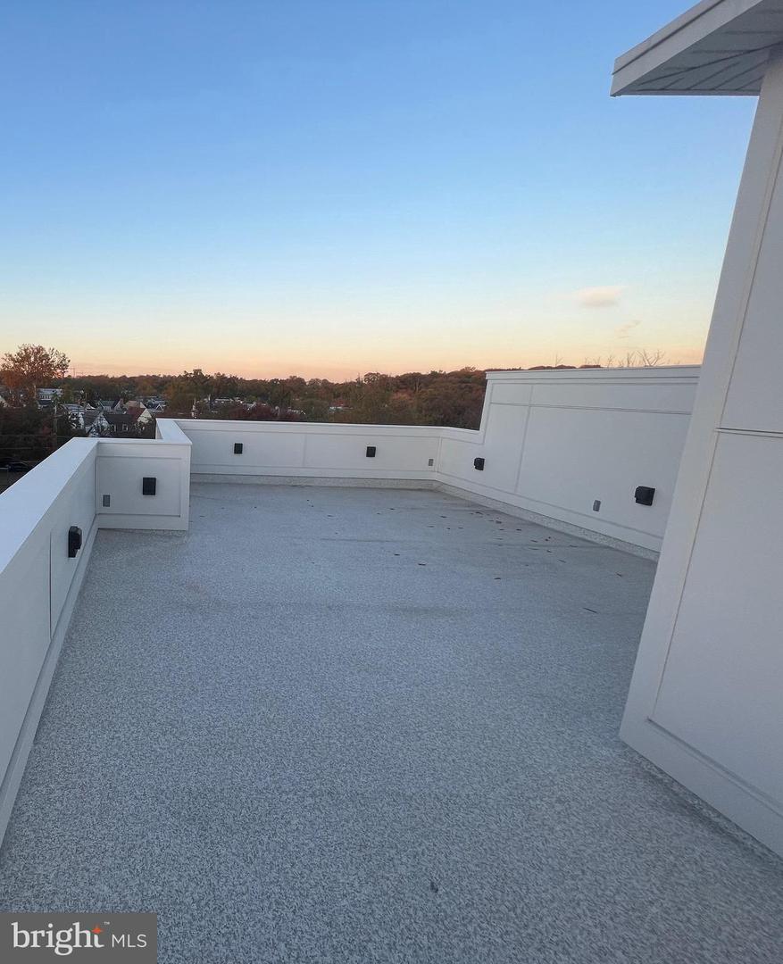 424 MISSOURI AVE NW #4, WASHINGTON, District Of Columbia 20011, 3 Bedrooms Bedrooms, ,2 BathroomsBathrooms,Residential,For sale,424 MISSOURI AVE NW #4,DCDC2150612 MLS # DCDC2150612
