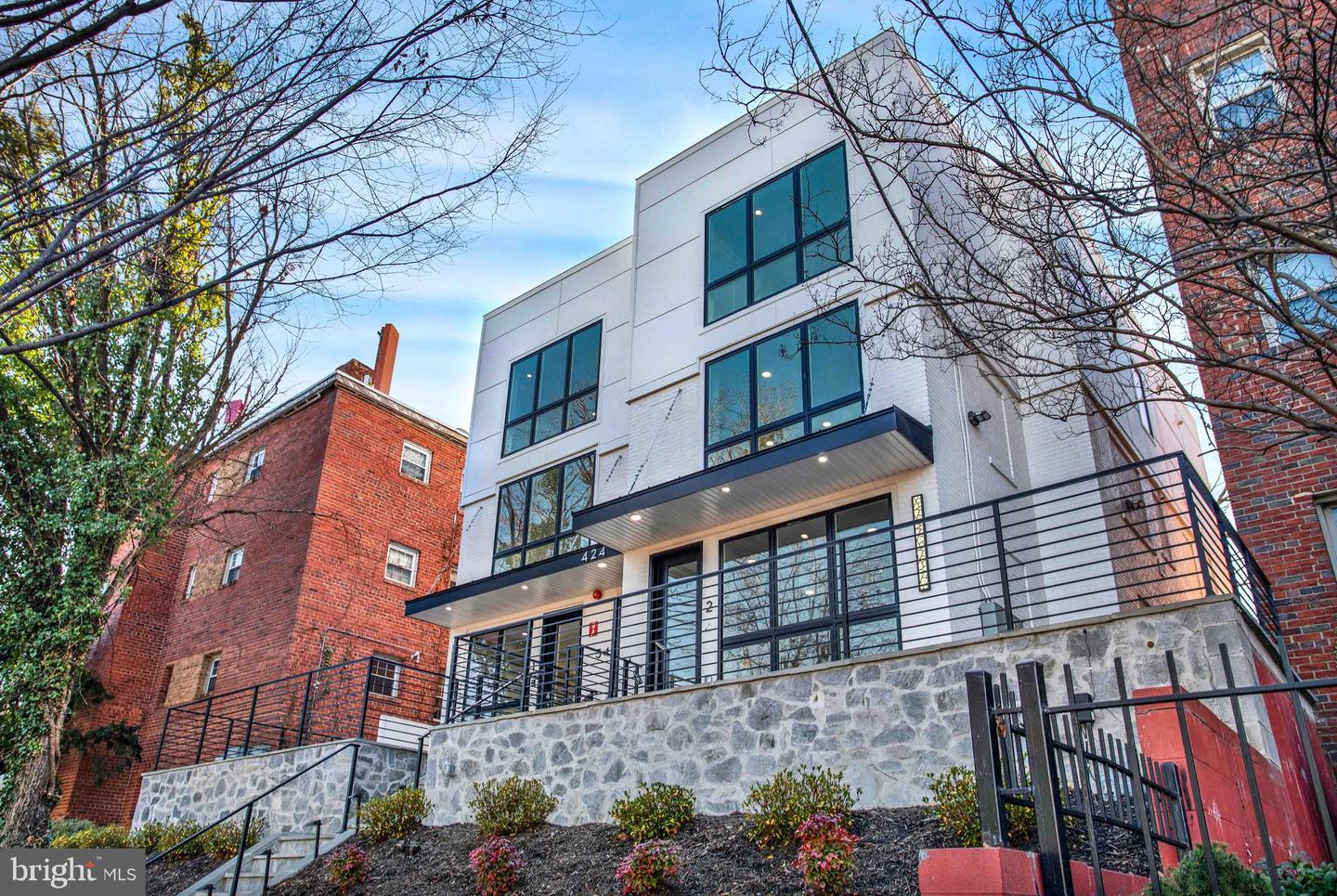 424 MISSOURI AVE NW #4, WASHINGTON, District Of Columbia 20011, 3 Bedrooms Bedrooms, ,2 BathroomsBathrooms,Residential,For sale,424 MISSOURI AVE NW #4,DCDC2150612 MLS # DCDC2150612