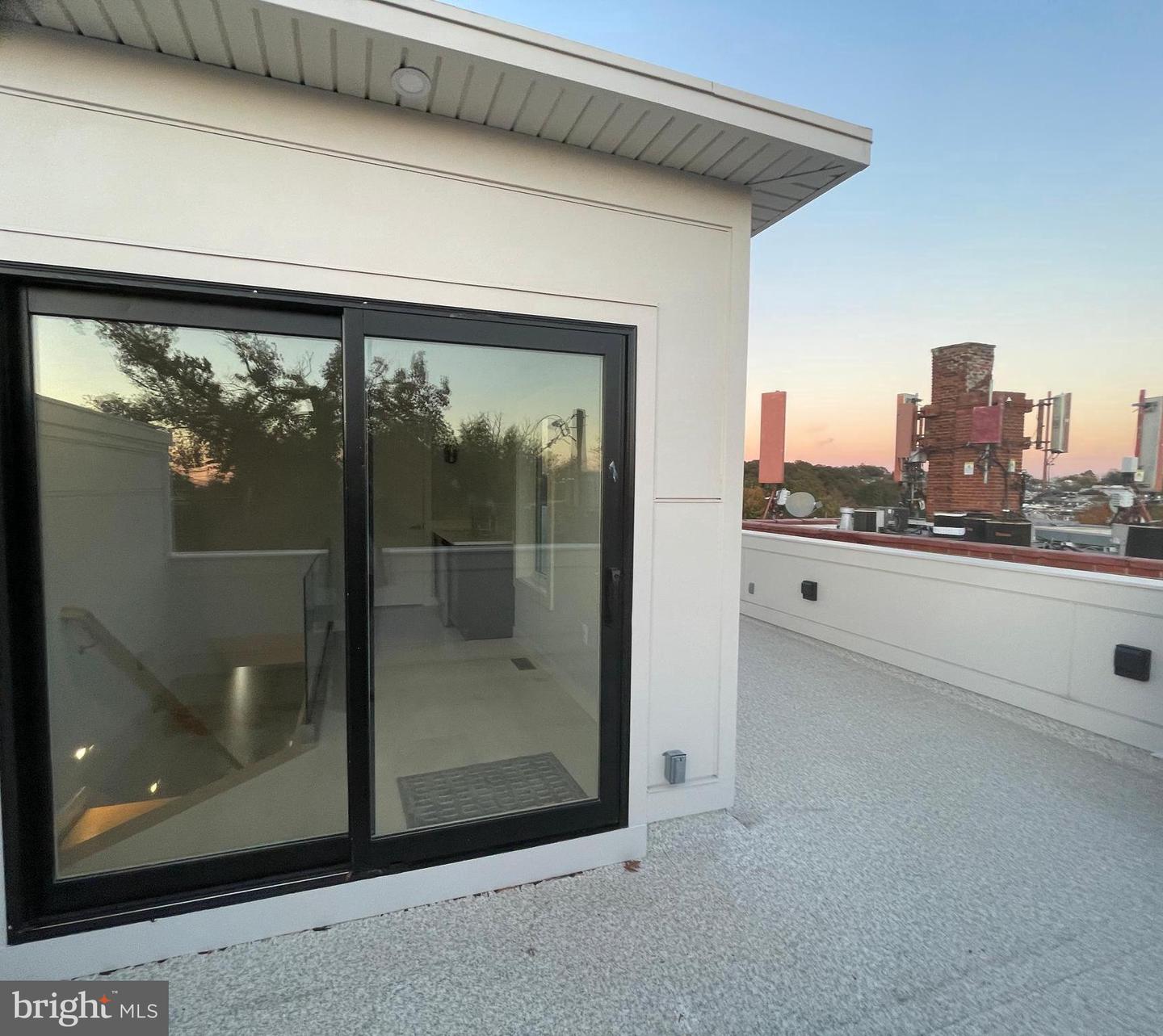 424 MISSOURI AVE NW #4, WASHINGTON, District Of Columbia 20011, 3 Bedrooms Bedrooms, ,2 BathroomsBathrooms,Residential,For sale,424 MISSOURI AVE NW #4,DCDC2150612 MLS # DCDC2150612