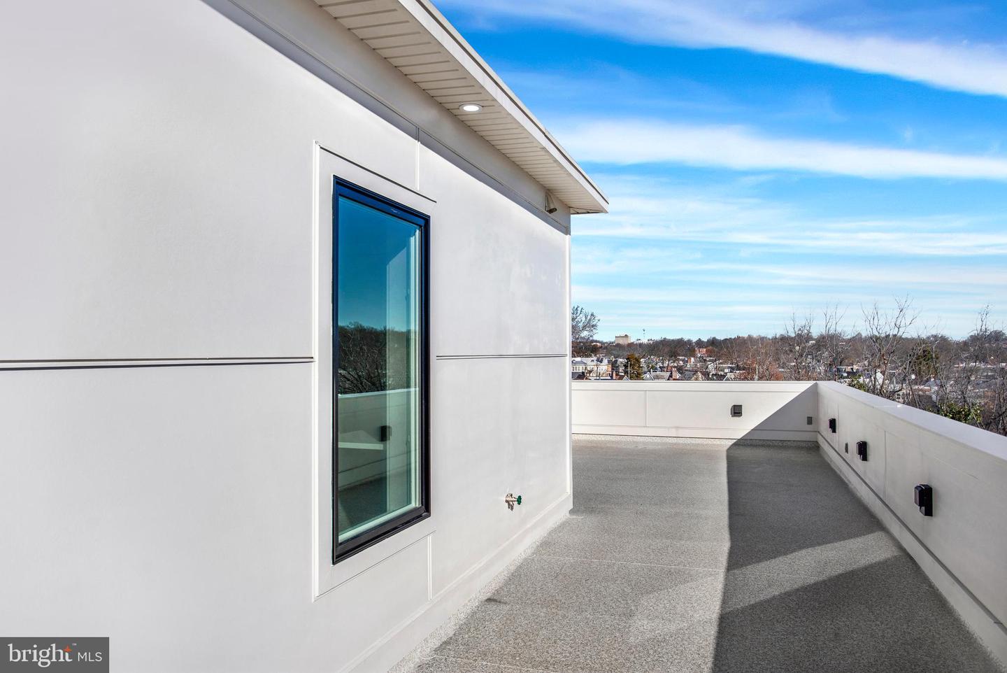 424 MISSOURI AVE NW #4, WASHINGTON, District Of Columbia 20011, 3 Bedrooms Bedrooms, ,2 BathroomsBathrooms,Residential,For sale,424 MISSOURI AVE NW #4,DCDC2150612 MLS # DCDC2150612