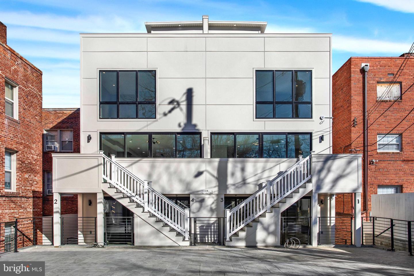 424 MISSOURI AVE NW #4, WASHINGTON, District Of Columbia 20011, 3 Bedrooms Bedrooms, ,2 BathroomsBathrooms,Residential,For sale,424 MISSOURI AVE NW #4,DCDC2150612 MLS # DCDC2150612
