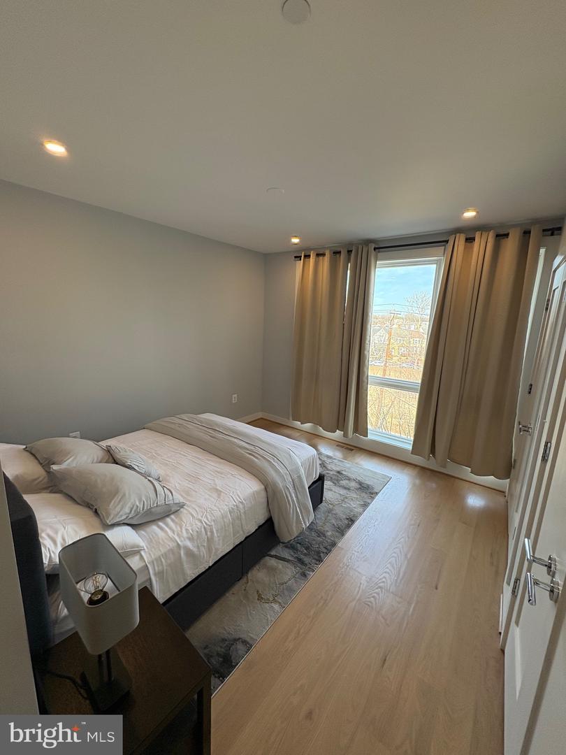 424 MISSOURI AVE NW #4, WASHINGTON, District Of Columbia 20011, 3 Bedrooms Bedrooms, ,2 BathroomsBathrooms,Residential,For sale,424 MISSOURI AVE NW #4,DCDC2150612 MLS # DCDC2150612