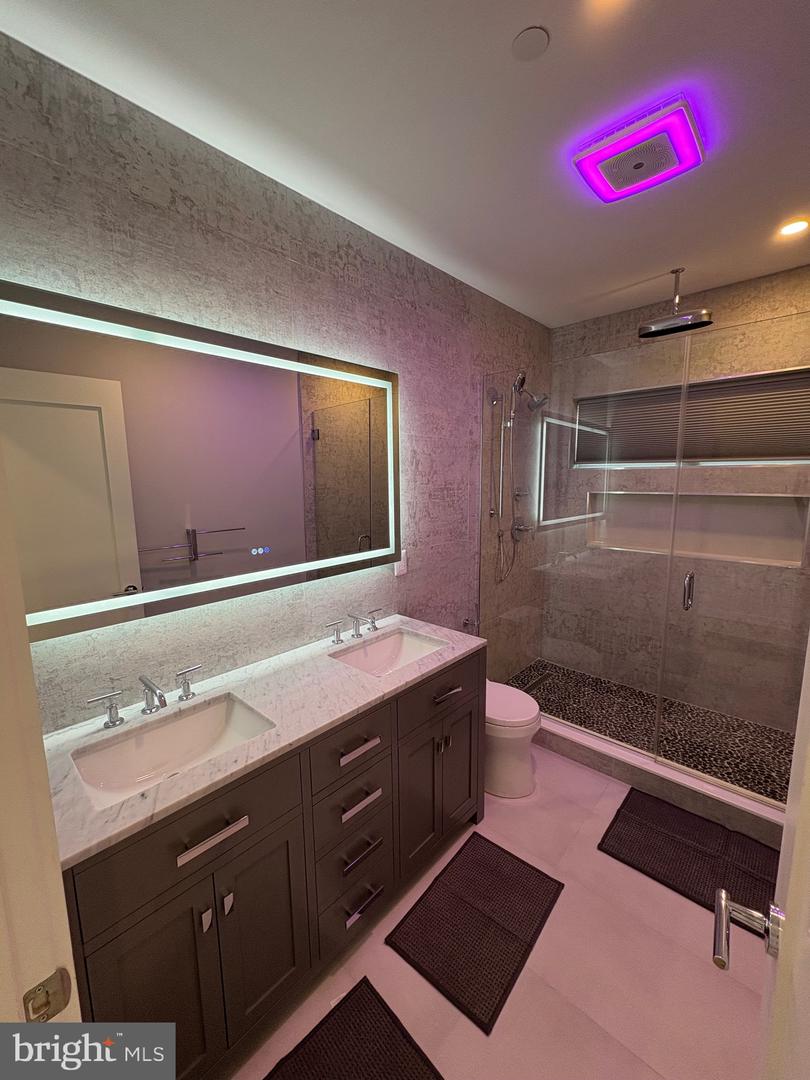 424 MISSOURI AVE NW #4, WASHINGTON, District Of Columbia 20011, 3 Bedrooms Bedrooms, ,2 BathroomsBathrooms,Residential,For sale,424 MISSOURI AVE NW #4,DCDC2150612 MLS # DCDC2150612
