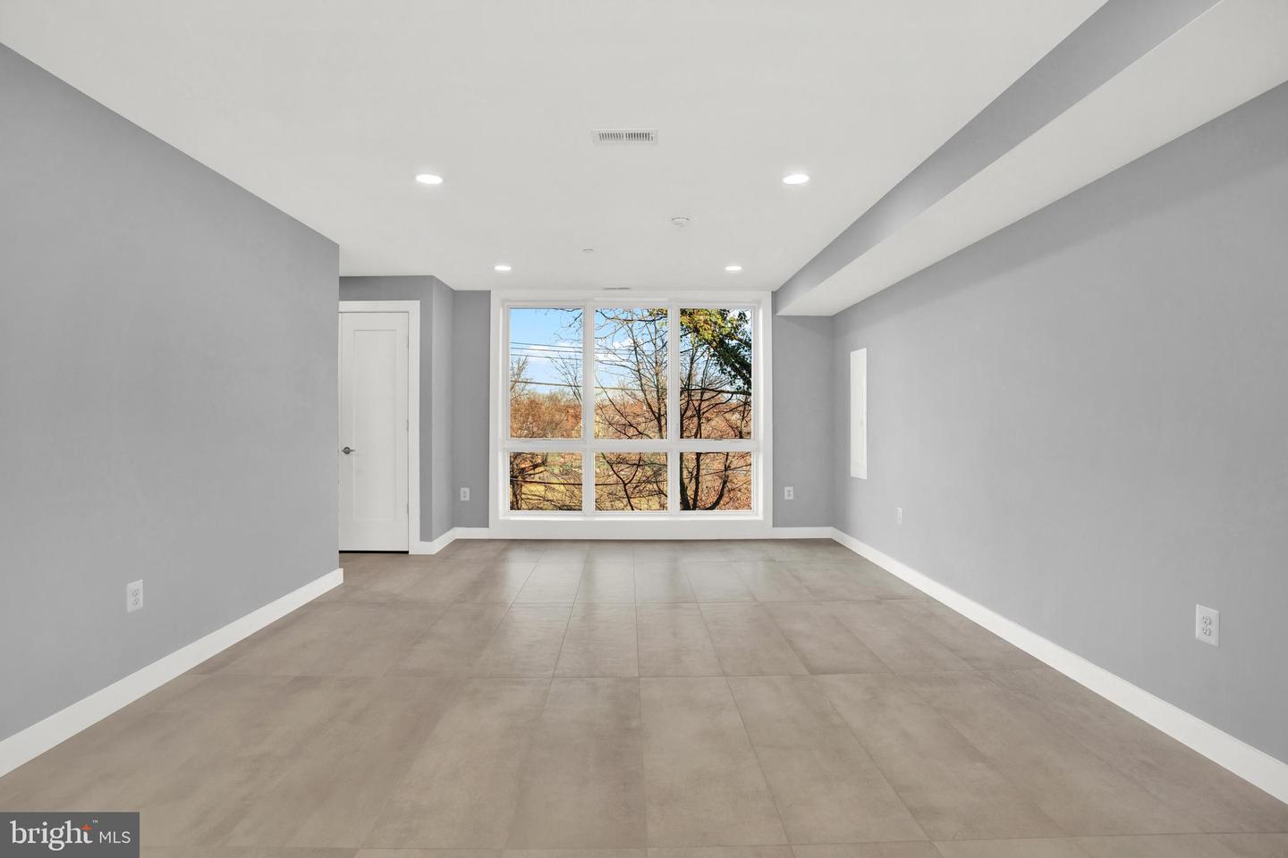 424 MISSOURI AVE NW #4, WASHINGTON, District Of Columbia 20011, 3 Bedrooms Bedrooms, ,2 BathroomsBathrooms,Residential,For sale,424 MISSOURI AVE NW #4,DCDC2150612 MLS # DCDC2150612