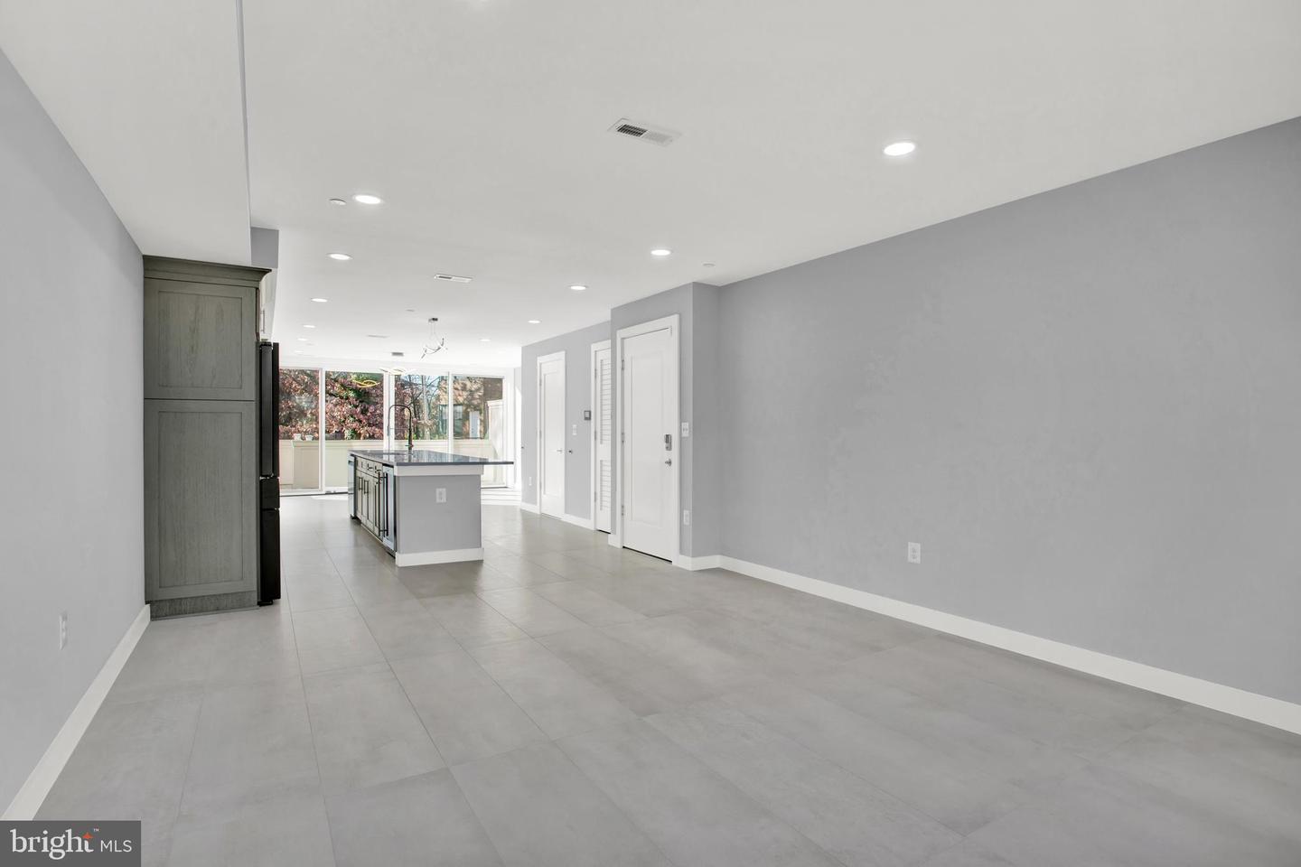 424 MISSOURI AVE NW #3, WASHINGTON, District Of Columbia 20011, 3 Bedrooms Bedrooms, ,2 BathroomsBathrooms,Residential,For sale,424 MISSOURI AVE NW #3,DCDC2150614 MLS # DCDC2150614