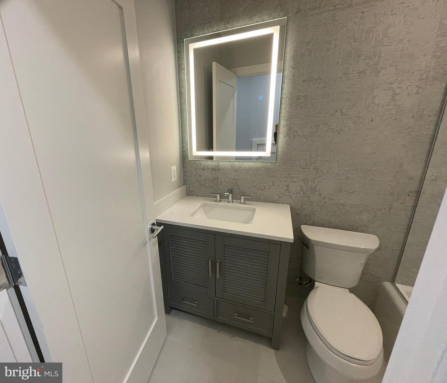 424 MISSOURI AVE NW #3, WASHINGTON, District Of Columbia 20011, 3 Bedrooms Bedrooms, ,2 BathroomsBathrooms,Residential,For sale,424 MISSOURI AVE NW #3,DCDC2150614 MLS # DCDC2150614