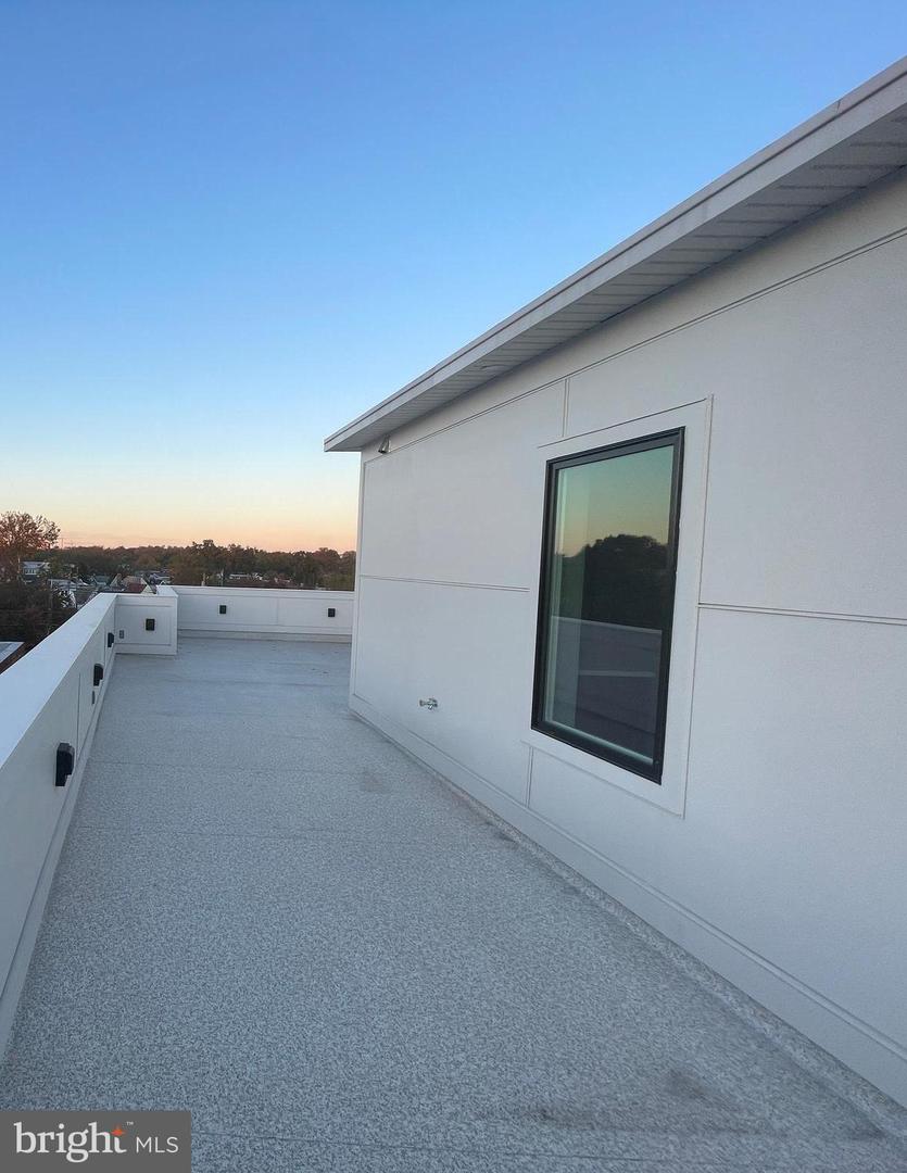 424 MISSOURI AVE NW #3, WASHINGTON, District Of Columbia 20011, 3 Bedrooms Bedrooms, ,2 BathroomsBathrooms,Residential,For sale,424 MISSOURI AVE NW #3,DCDC2150614 MLS # DCDC2150614