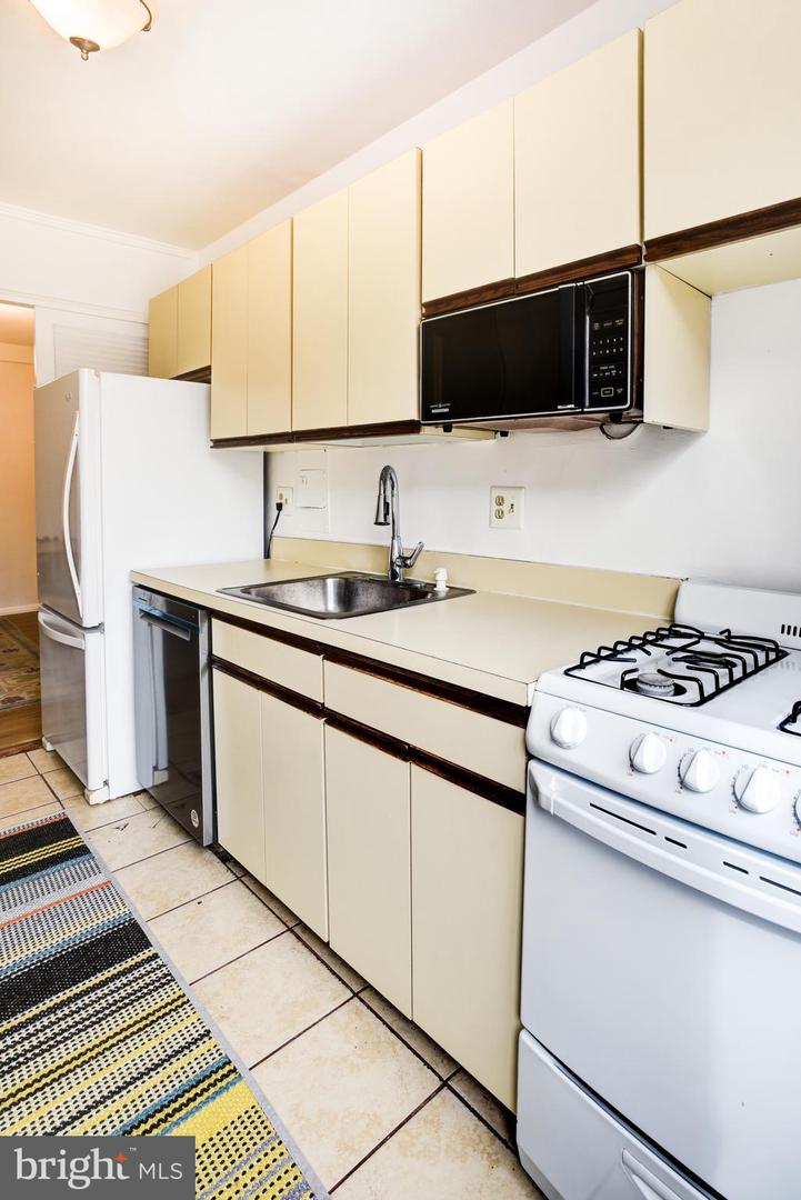 4100 W ST NW #506, WASHINGTON, District Of Columbia 20007, 2 Bedrooms Bedrooms, ,1 BathroomBathrooms,Residential,For sale,4100 W ST NW #506,DCDC2185900 MLS # DCDC2185900