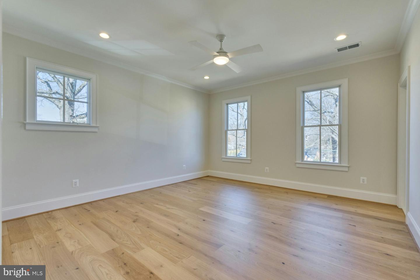 3154 N QUINCY ST, ARLINGTON, Virginia 22207, 7 Bedrooms Bedrooms, ,7 BathroomsBathrooms,Residential,For sale,3154 N QUINCY ST,VAAR2053590 MLS # VAAR2053590