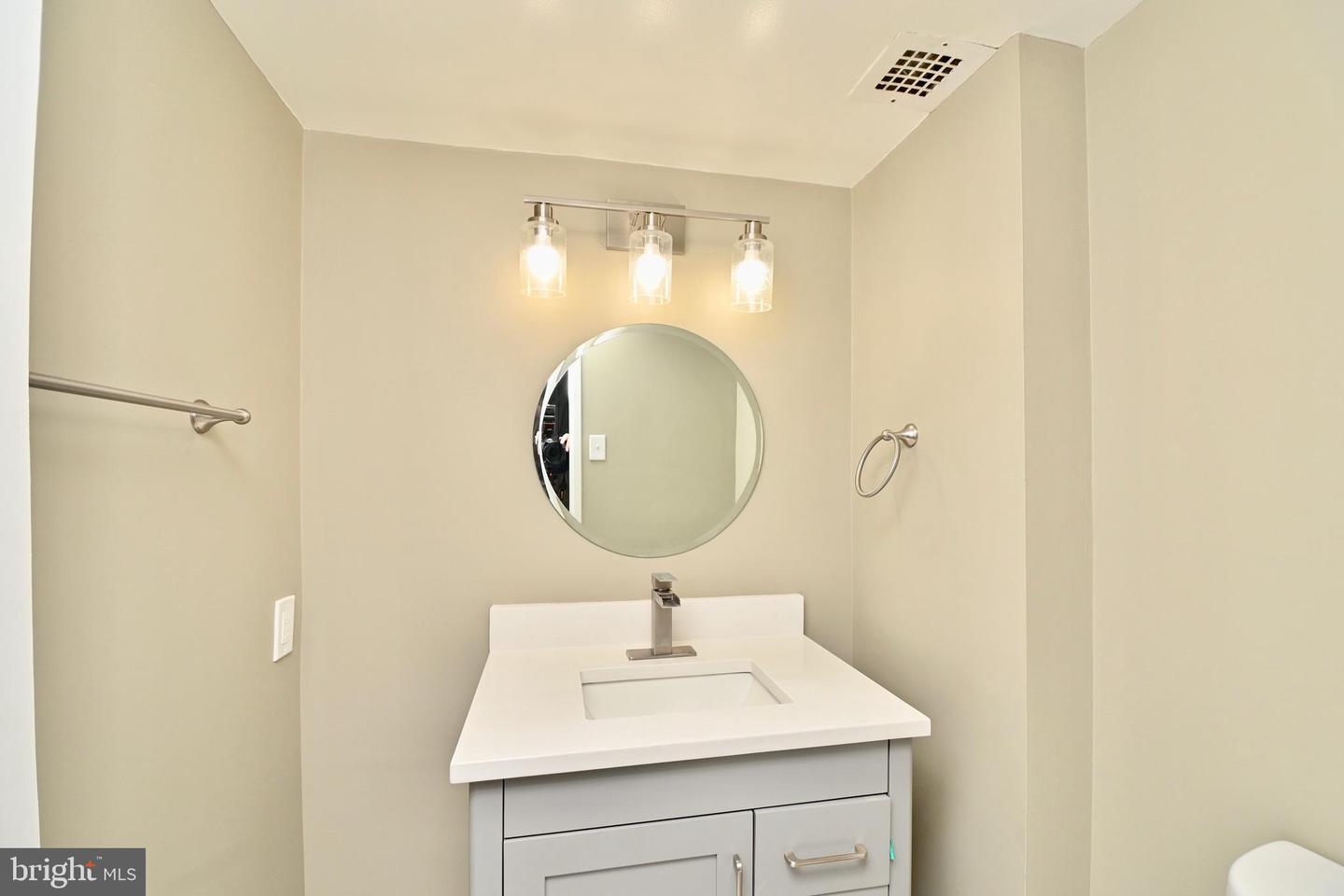 205 YOAKUM PKWY #506, ALEXANDRIA, Virginia 22304, 2 Bedrooms Bedrooms, ,1 BathroomBathrooms,Residential,For sale,205 YOAKUM PKWY #506,VAAX2042062 MLS # VAAX2042062