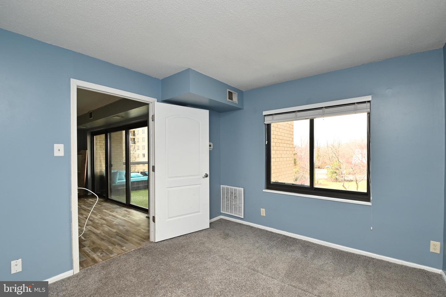 205 YOAKUM PKWY #506, ALEXANDRIA, Virginia 22304, 2 Bedrooms Bedrooms, ,1 BathroomBathrooms,Residential,For sale,205 YOAKUM PKWY #506,VAAX2042062 MLS # VAAX2042062