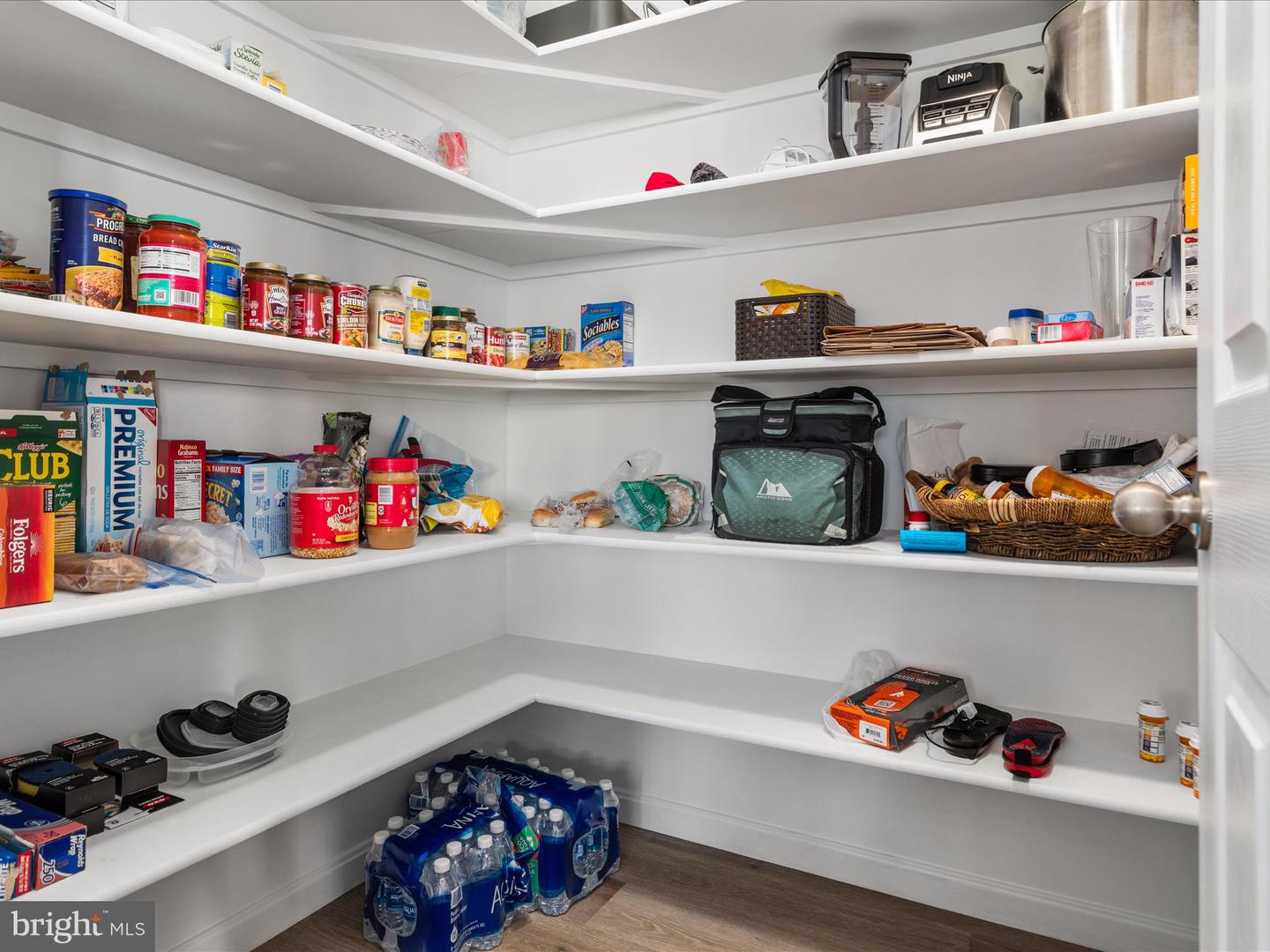 104 LENORE LN, WINCHESTER, Virginia 22602, 3 Bedrooms Bedrooms, ,2 BathroomsBathrooms,Residential,For sale,104 LENORE LN,VAFV2024546 MLS # VAFV2024546