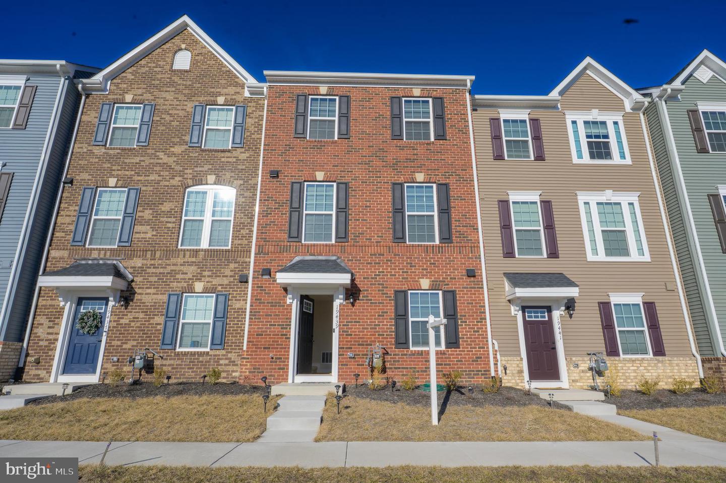 19439 SPOKAN SQ, LEESBURG, Virginia 20175, 4 Bedrooms Bedrooms, ,3 BathroomsBathrooms,Residential,For sale,19439 SPOKAN SQ,VALO2089592 MLS # VALO2089592