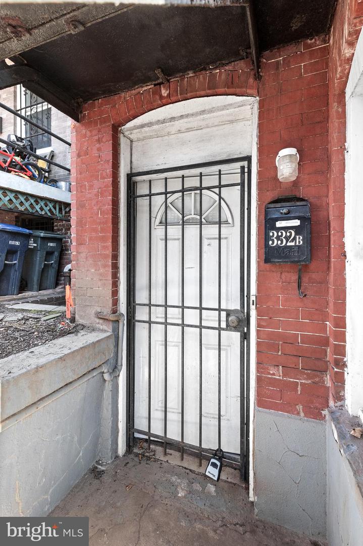 330 4TH ST SE, WASHINGTON, District Of Columbia 20003, 4 Bedrooms Bedrooms, ,2 BathroomsBathrooms,Residential,For sale,330 4TH ST SE,DCDC2186578 MLS # DCDC2186578