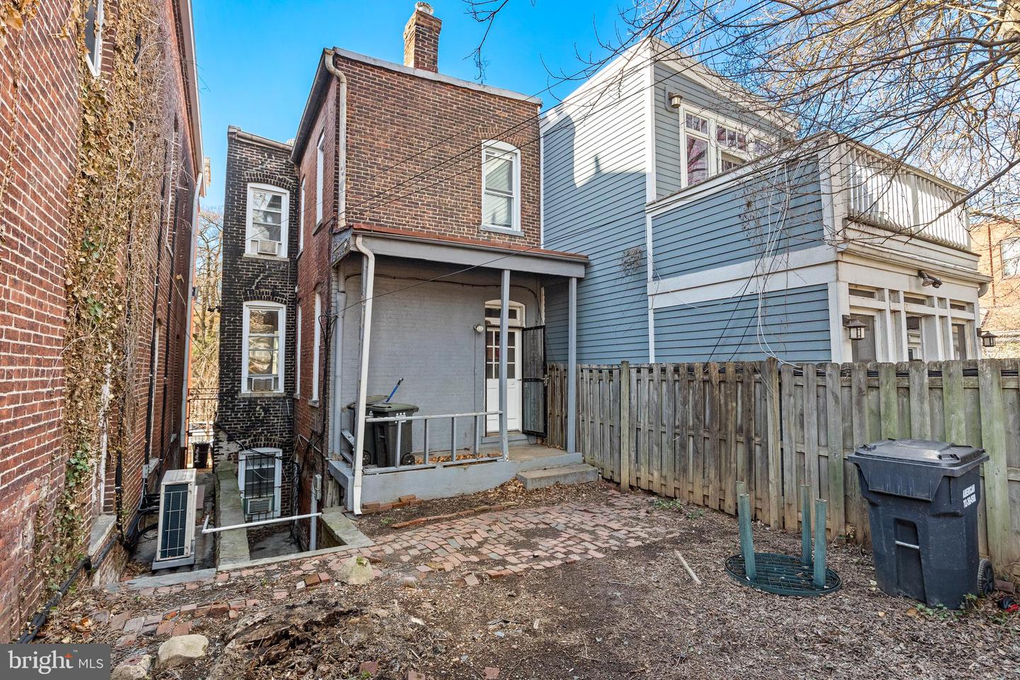 330 4TH ST SE, WASHINGTON, District Of Columbia 20003, 4 Bedrooms Bedrooms, ,2 BathroomsBathrooms,Residential,For sale,330 4TH ST SE,DCDC2186578 MLS # DCDC2186578