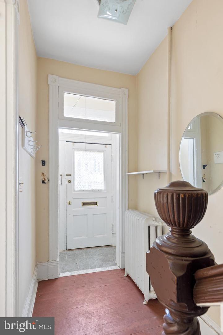 330 4TH ST SE, WASHINGTON, District Of Columbia 20003, 4 Bedrooms Bedrooms, ,2 BathroomsBathrooms,Residential,For sale,330 4TH ST SE,DCDC2186578 MLS # DCDC2186578