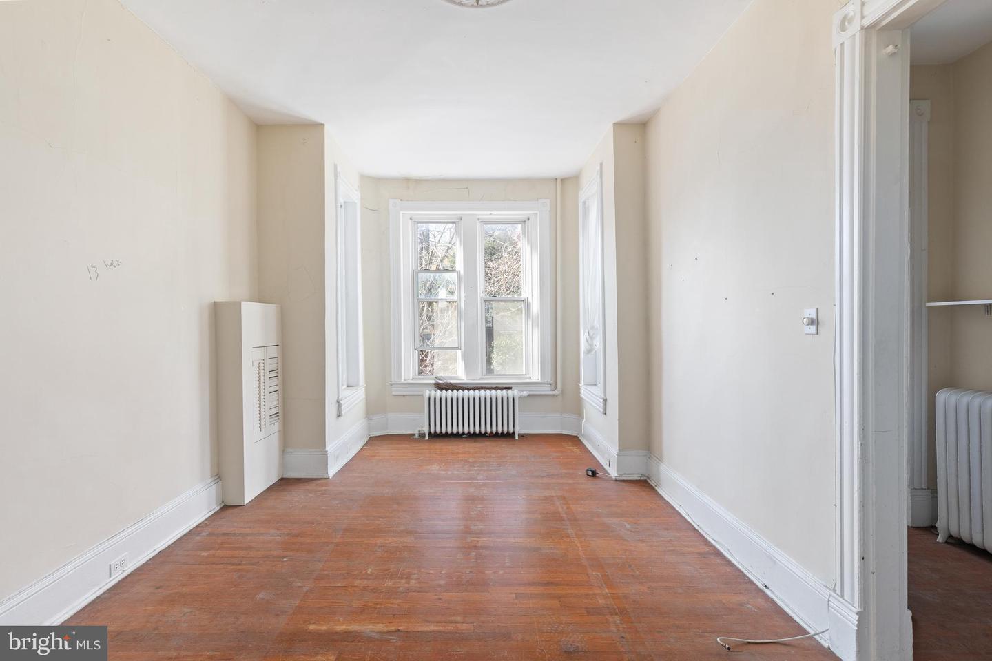 330 4TH ST SE, WASHINGTON, District Of Columbia 20003, 4 Bedrooms Bedrooms, ,2 BathroomsBathrooms,Residential,For sale,330 4TH ST SE,DCDC2186578 MLS # DCDC2186578