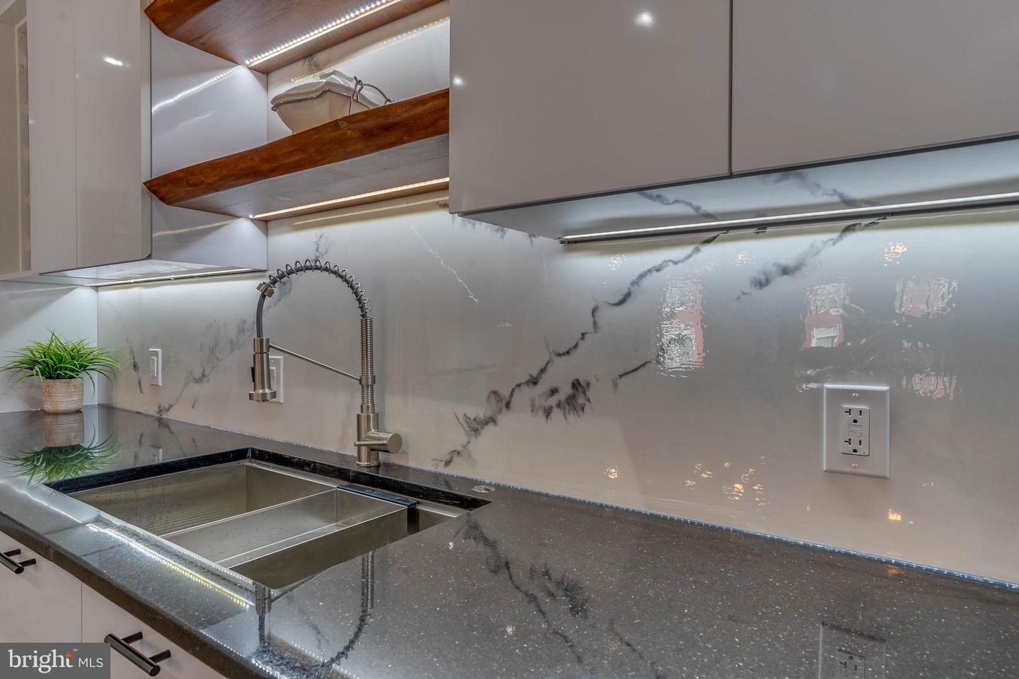 50 O ST NW, WASHINGTON, District Of Columbia 20001, 4 Bedrooms Bedrooms, 12 Rooms Rooms,4 BathroomsBathrooms,Residential,For sale,50 O ST NW,DCDC2186534 MLS # DCDC2186534