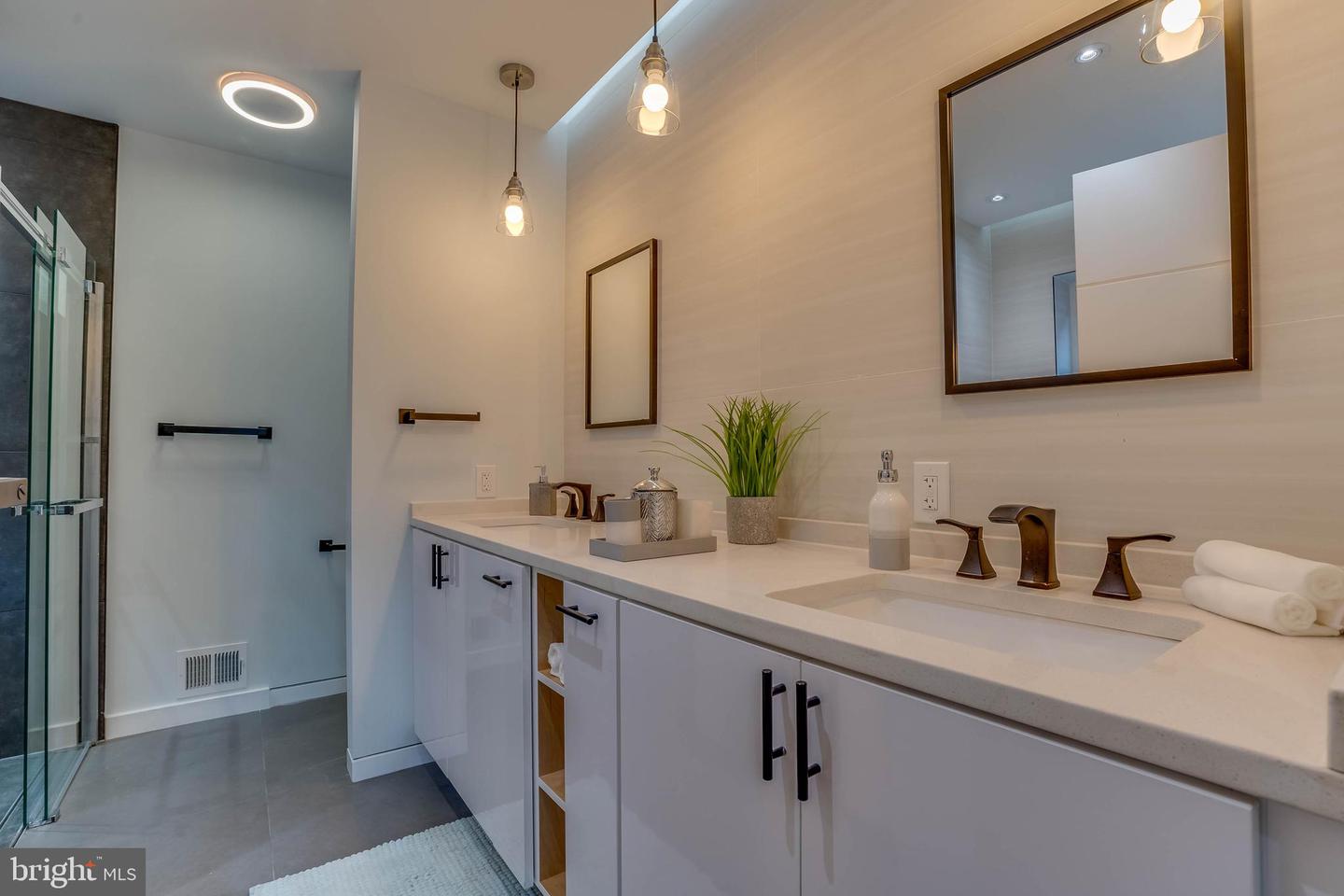 50 O ST NW, WASHINGTON, District Of Columbia 20001, 4 Bedrooms Bedrooms, 12 Rooms Rooms,4 BathroomsBathrooms,Residential,For sale,50 O ST NW,DCDC2186534 MLS # DCDC2186534