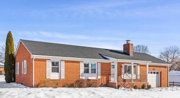 7196 AIRLIE RD, WARRENTON, Virginia 20187, 3 Bedrooms Bedrooms, 7 Rooms Rooms,2 BathroomsBathrooms,Residential,For sale,7196 AIRLIE RD,VAFQ2015020 MLS # VAFQ2015020