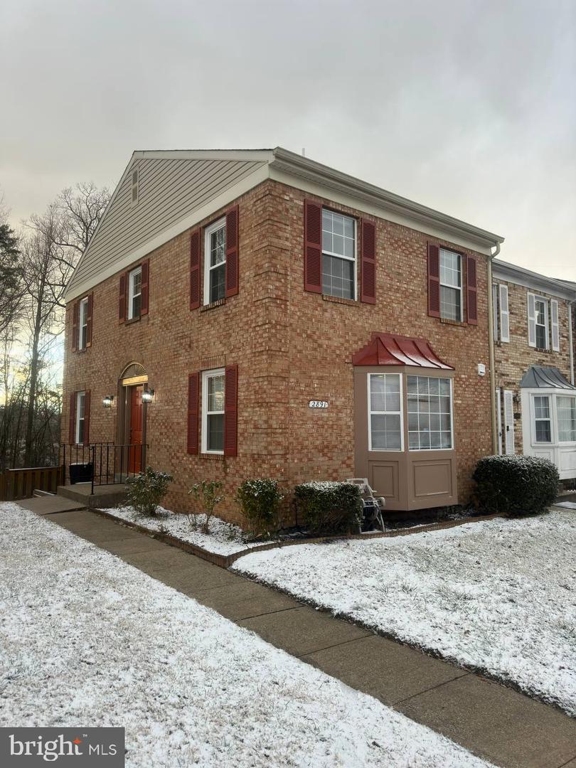 2891 BOWES LN, WOODBRIDGE, Virginia 22193, 2 Bedrooms Bedrooms, ,3 BathroomsBathrooms,Residential,For sale,2891 BOWES LN,VAPW2085446 MLS # VAPW2085446