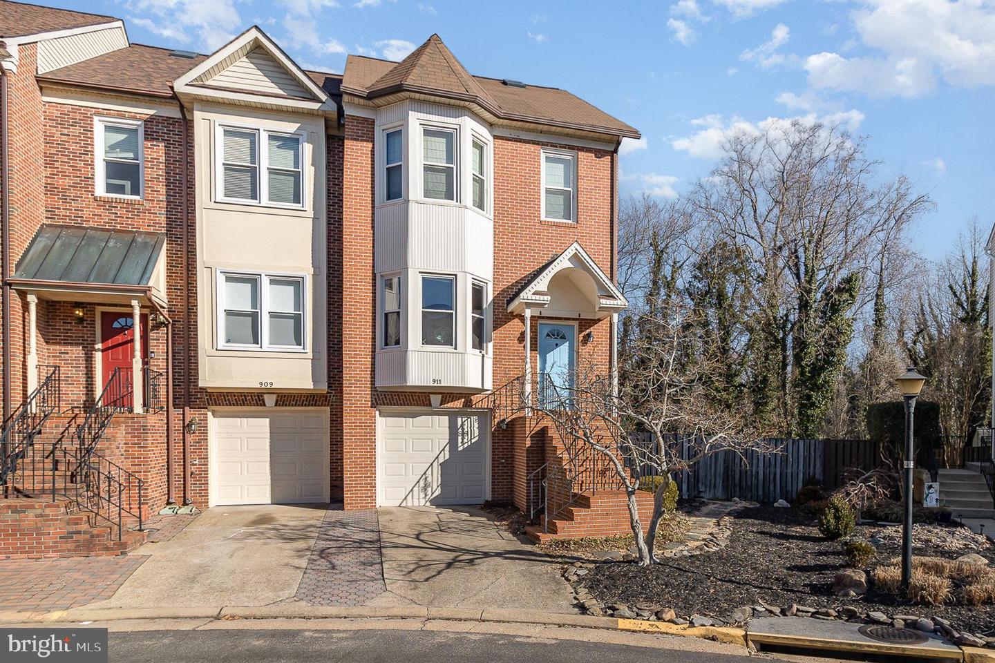 911 SHAW CT, FREDERICKSBURG, Virginia 22405, 2 Bedrooms Bedrooms, ,2 BathroomsBathrooms,Residential,For sale,911 SHAW CT,VAST2035464 MLS # VAST2035464