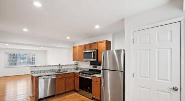 1511-A N VAN DORN ST #1511 A, ALEXANDRIA, Virginia 22304, 2 Bedrooms Bedrooms, ,1 BathroomBathrooms,Residential,For sale,1511-A N VAN DORN ST #1511 A,VAAX2042066 MLS # VAAX2042066