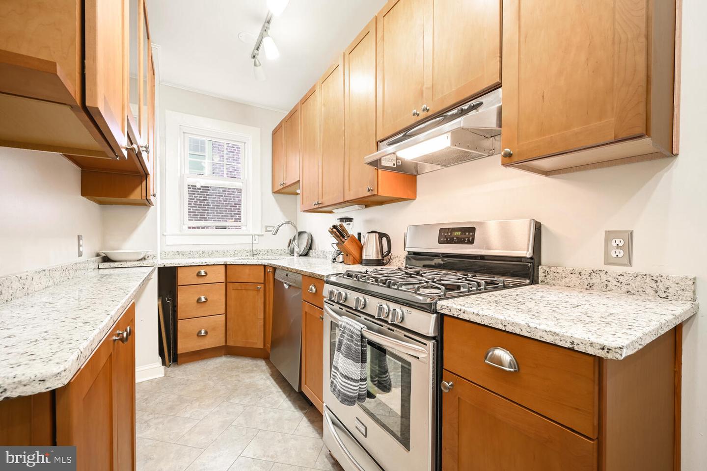 3409 29TH ST NW #11, WASHINGTON, District Of Columbia 20008, 1 Bedroom Bedrooms, ,1 BathroomBathrooms,Residential,For sale,3409 29TH ST NW #11,DCDC2164950 MLS # DCDC2164950