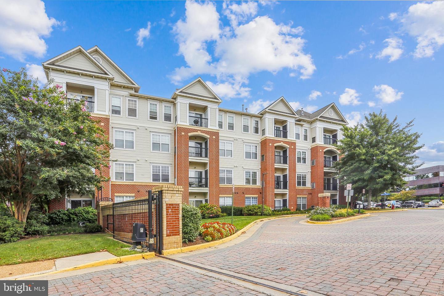 3851 ARISTOTLE CT #318, FAIRFAX, Virginia 22030, 1 Bedroom Bedrooms, ,1 BathroomBathrooms,Residential,For sale,3851 ARISTOTLE CT #318,VAFX2217968 MLS # VAFX2217968