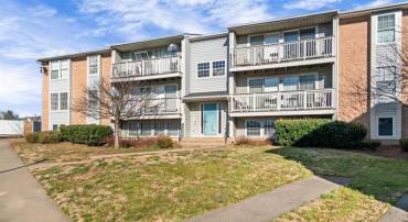 3351 YOST LN #302, DUMFRIES, Virginia 22026, 2 Bedrooms Bedrooms, ,2 BathroomsBathrooms,Residential,For sale,3351 YOST LN #302,VAPW2086342 MLS # VAPW2086342