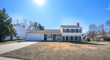 7829 RICHFIELD RD, SPRINGFIELD, Virginia 22153, 4 Bedrooms Bedrooms, ,2 BathroomsBathrooms,Residential,For sale,7829 RICHFIELD RD,VAFX2220600 MLS # VAFX2220600