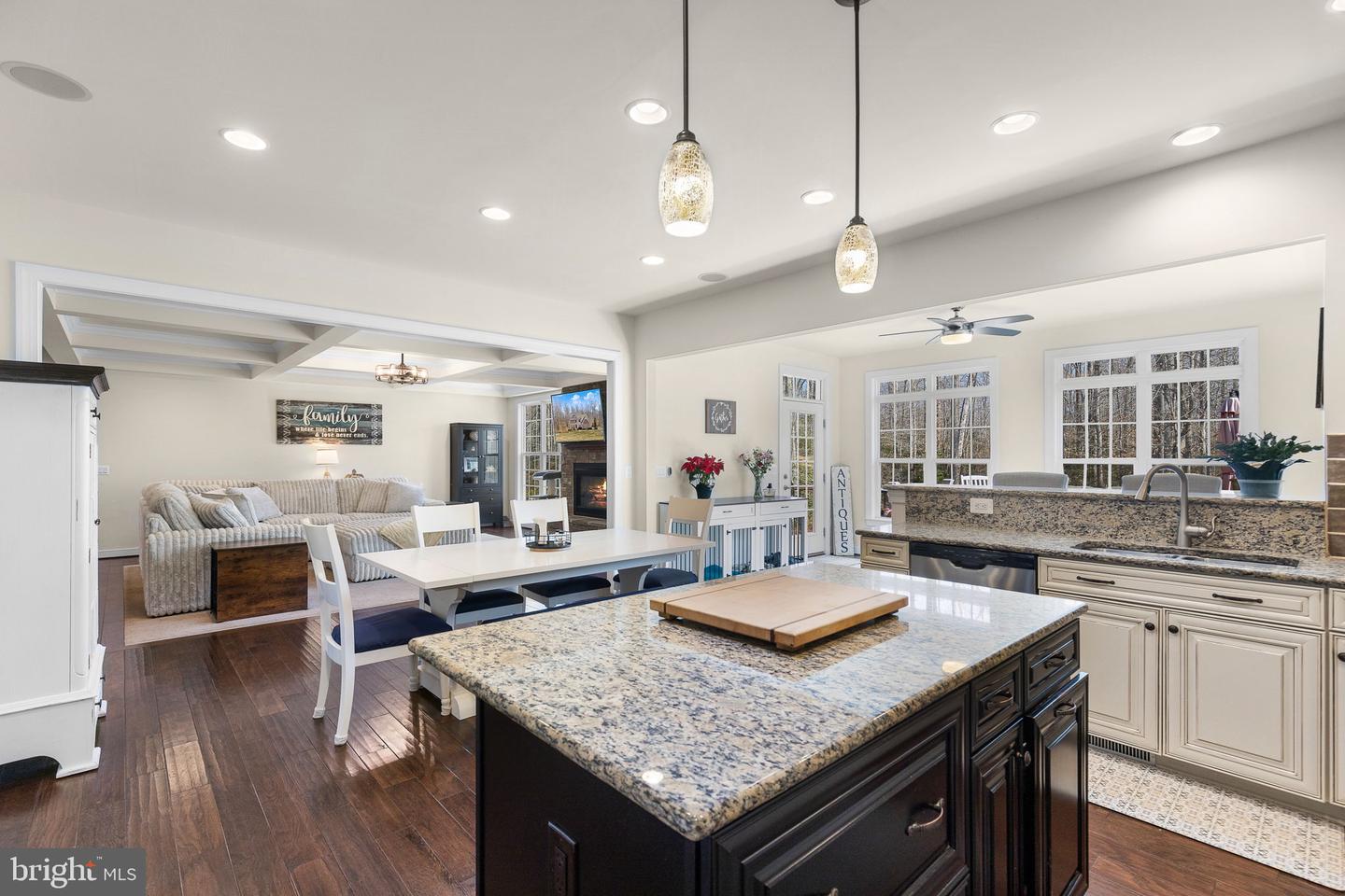 365 WAKEROBIN DR, STAFFORD, Virginia 22556, 6 Bedrooms Bedrooms, ,5 BathroomsBathrooms,Residential,For sale,365 WAKEROBIN DR,VAST2035880 MLS # VAST2035880