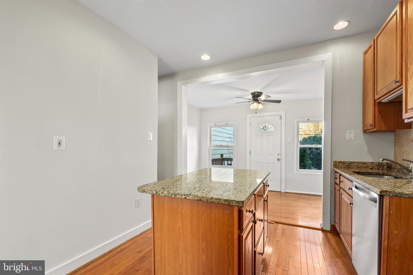 1528 8TH ST NW, WASHINGTON, District Of Columbia 20001, 3 Bedrooms Bedrooms, ,2 BathroomsBathrooms,Residential,For sale,1528 8TH ST NW,DCDC2185378 MLS # DCDC2185378