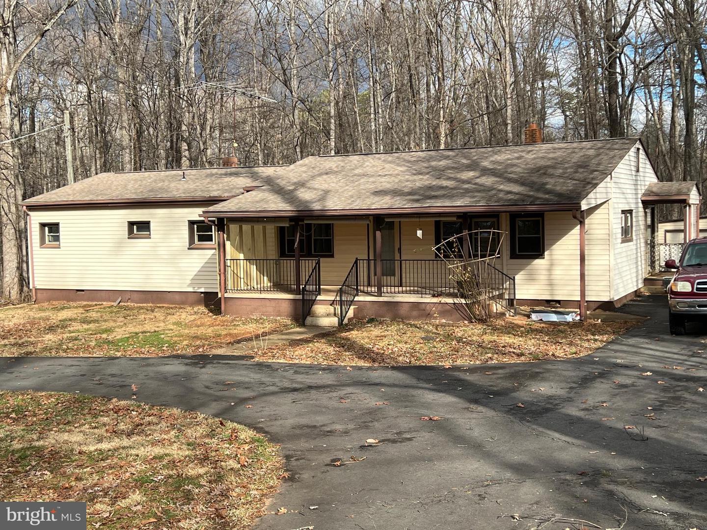 18211 BIRMINGHAM RD, CULPEPER, Virginia 22701, 3 Bedrooms Bedrooms, 6 Rooms Rooms,2 BathroomsBathrooms,Residential,For sale,18211 BIRMINGHAM RD,VACU2009798 MLS # VACU2009798