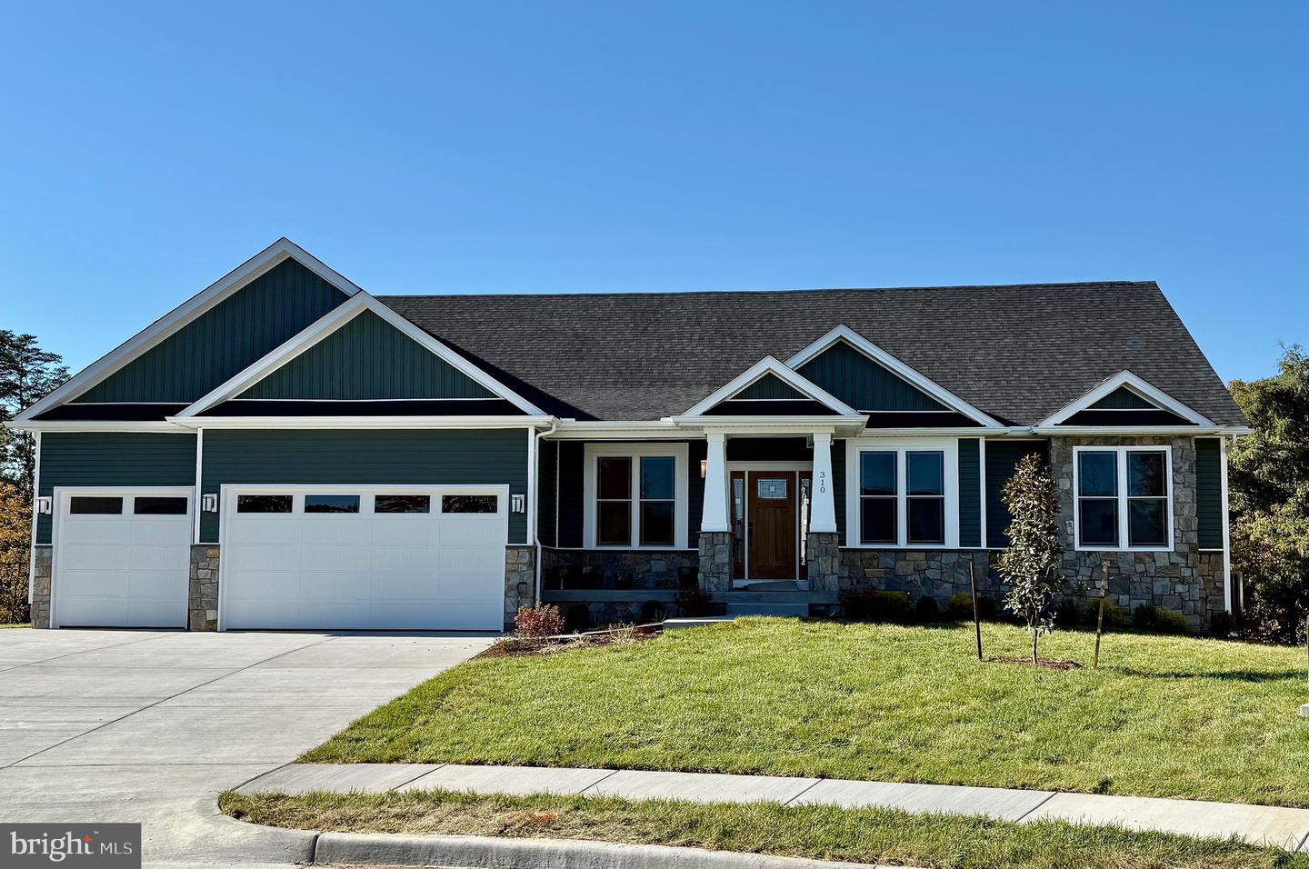 113 SHOCKEY CIR, WINCHESTER, Virginia 22602, 4 Bedrooms Bedrooms, ,3 BathroomsBathrooms,Residential,For sale,113 SHOCKEY CIR,VAFV2024474 MLS # VAFV2024474