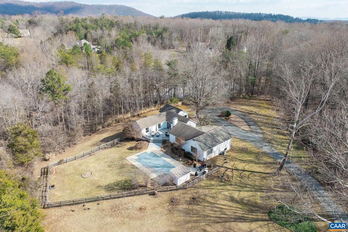 2795 PEA RIDGE RD, CHARLOTTESVILLE, Virginia 22901, 4 Bedrooms Bedrooms, ,2 BathroomsBathrooms,Residential,For sale,2795 PEA RIDGE RD,661034 MLS # 661034