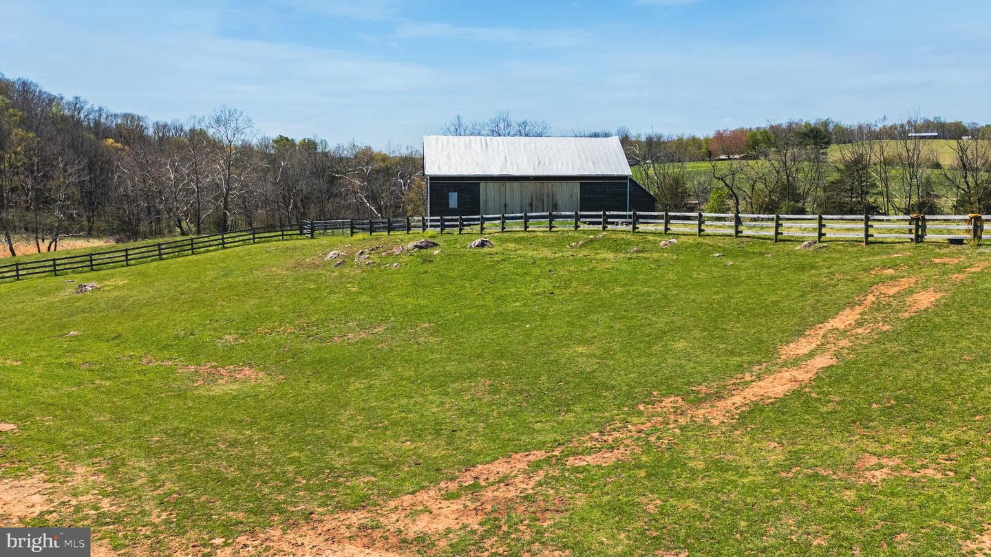 374 FINLEY ROAD, RAPHINE, Virginia 24472, 4 Bedrooms Bedrooms, ,3 BathroomsBathrooms,Residential,For sale,374 FINLEY ROAD,VARB2000068 MLS # VARB2000068