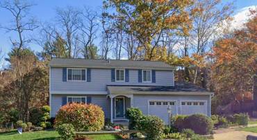 3812 CANDLELIGHT CT, ALEXANDRIA, Virginia 22310, 4 Bedrooms Bedrooms, ,2 BathroomsBathrooms,Residential,For sale,3812 CANDLELIGHT CT,VAFX2223992 MLS # VAFX2223992