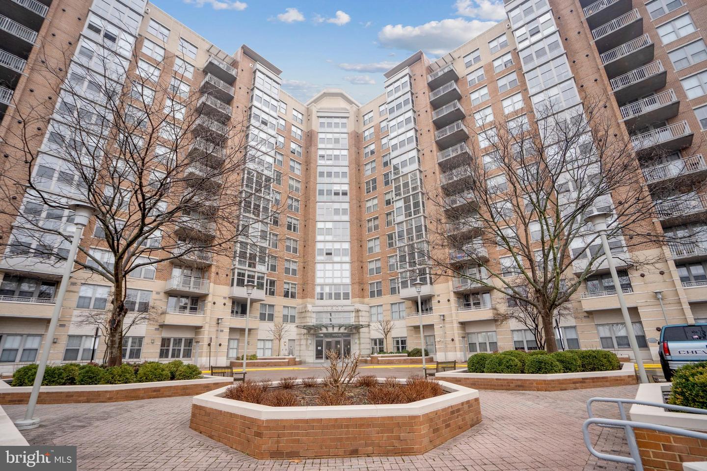 11800 SUNSET HILLS RD #911, RESTON, Virginia 20190, 2 Bedrooms Bedrooms, ,2 BathroomsBathrooms,Residential,For sale,11800 SUNSET HILLS RD #911,VAFX2216748 MLS # VAFX2216748