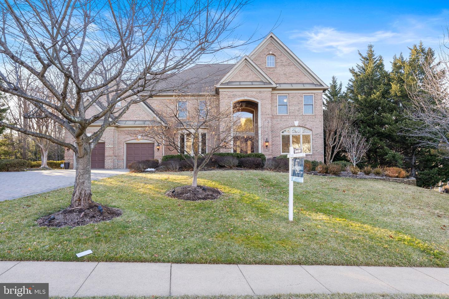 11304 STONES THROW DR, RESTON, Virginia 20194, 5 Bedrooms Bedrooms, ,4 BathroomsBathrooms,Residential,For sale,11304 STONES THROW DR,VAFX2219862 MLS # VAFX2219862