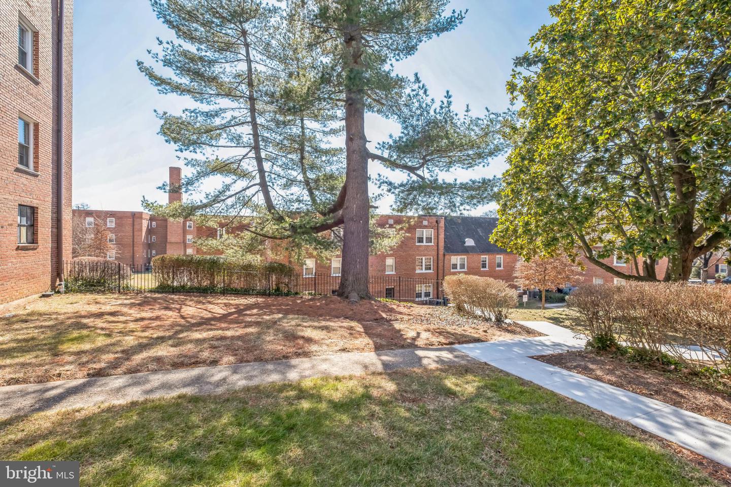 3805 V ST SE, WASHINGTON, District Of Columbia 20020, 2 Bedrooms Bedrooms, ,1 BathroomBathrooms,Residential,For sale,3805 V ST SE,DCDC2185192 MLS # DCDC2185192