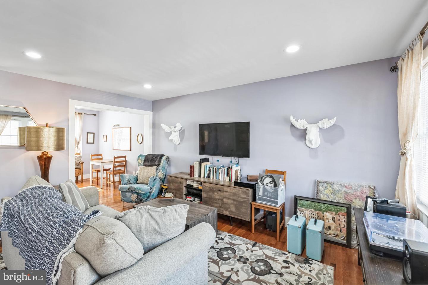 3805 V ST SE, WASHINGTON, District Of Columbia 20020, 2 Bedrooms Bedrooms, ,1 BathroomBathrooms,Residential,For sale,3805 V ST SE,DCDC2185192 MLS # DCDC2185192