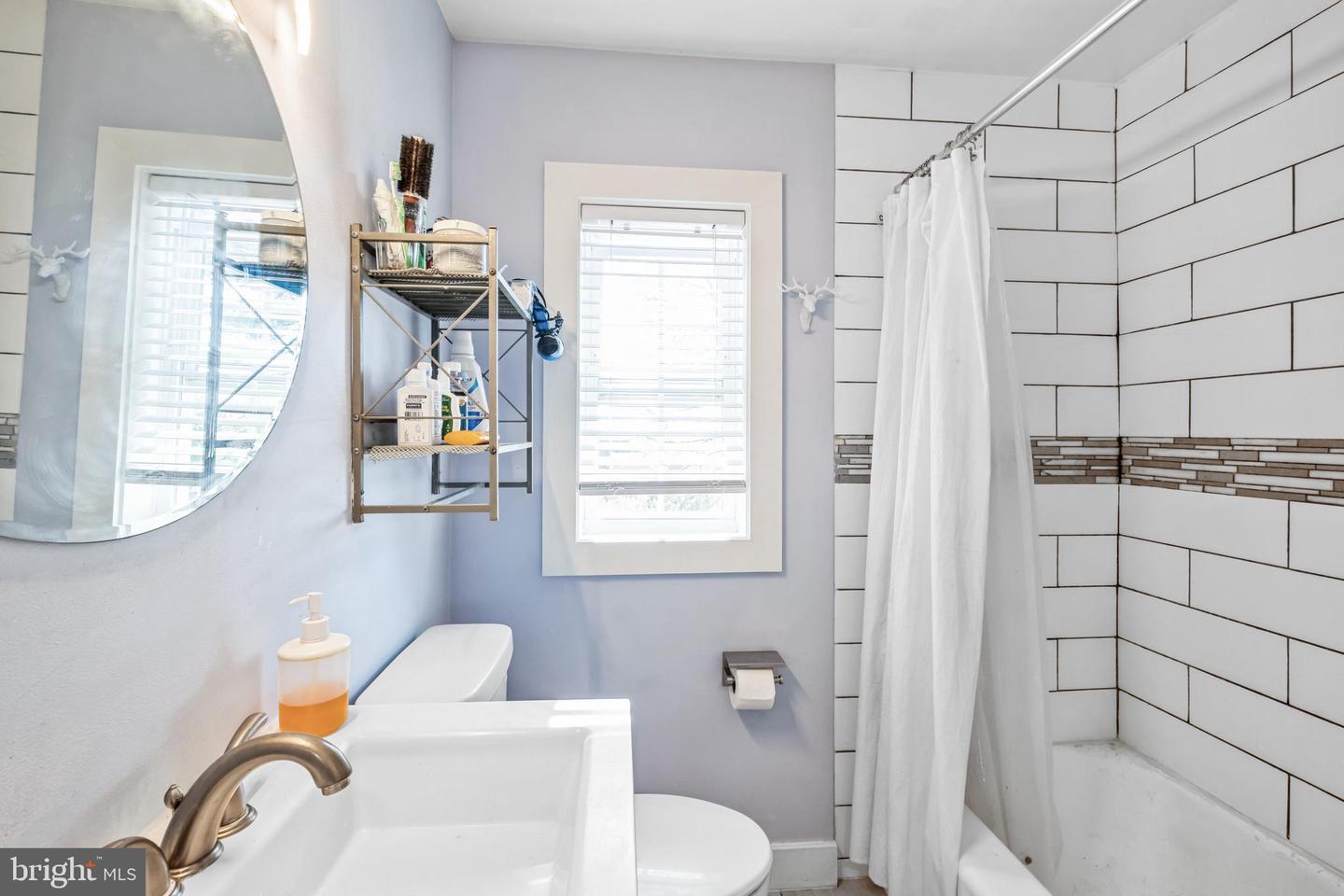 3805 V ST SE, WASHINGTON, District Of Columbia 20020, 2 Bedrooms Bedrooms, ,1 BathroomBathrooms,Residential,For sale,3805 V ST SE,DCDC2185192 MLS # DCDC2185192