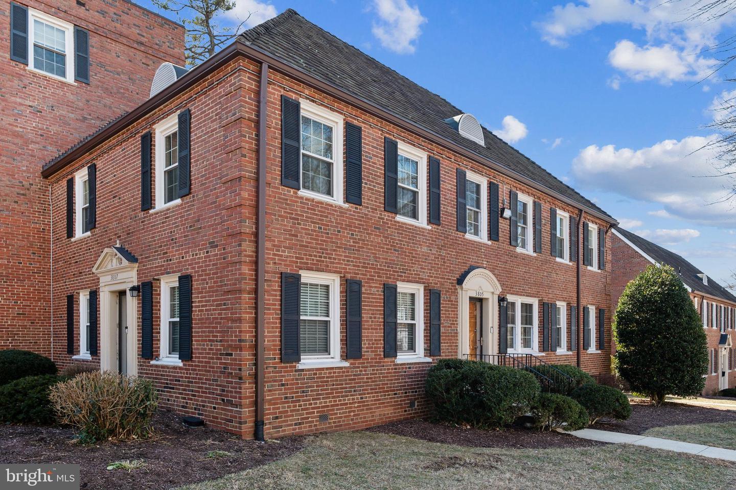 3805 V ST SE, WASHINGTON, District Of Columbia 20020, 2 Bedrooms Bedrooms, ,1 BathroomBathrooms,Residential,For sale,3805 V ST SE,DCDC2185192 MLS # DCDC2185192
