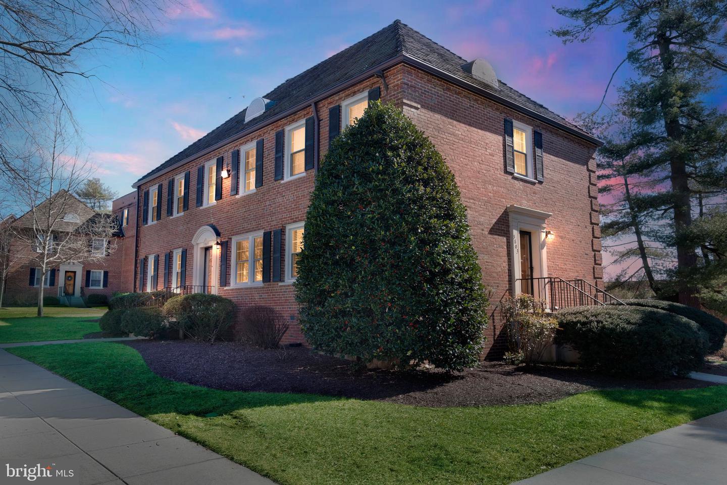 3805 V ST SE, WASHINGTON, District Of Columbia 20020, 2 Bedrooms Bedrooms, ,1 BathroomBathrooms,Residential,For sale,3805 V ST SE,DCDC2185192 MLS # DCDC2185192