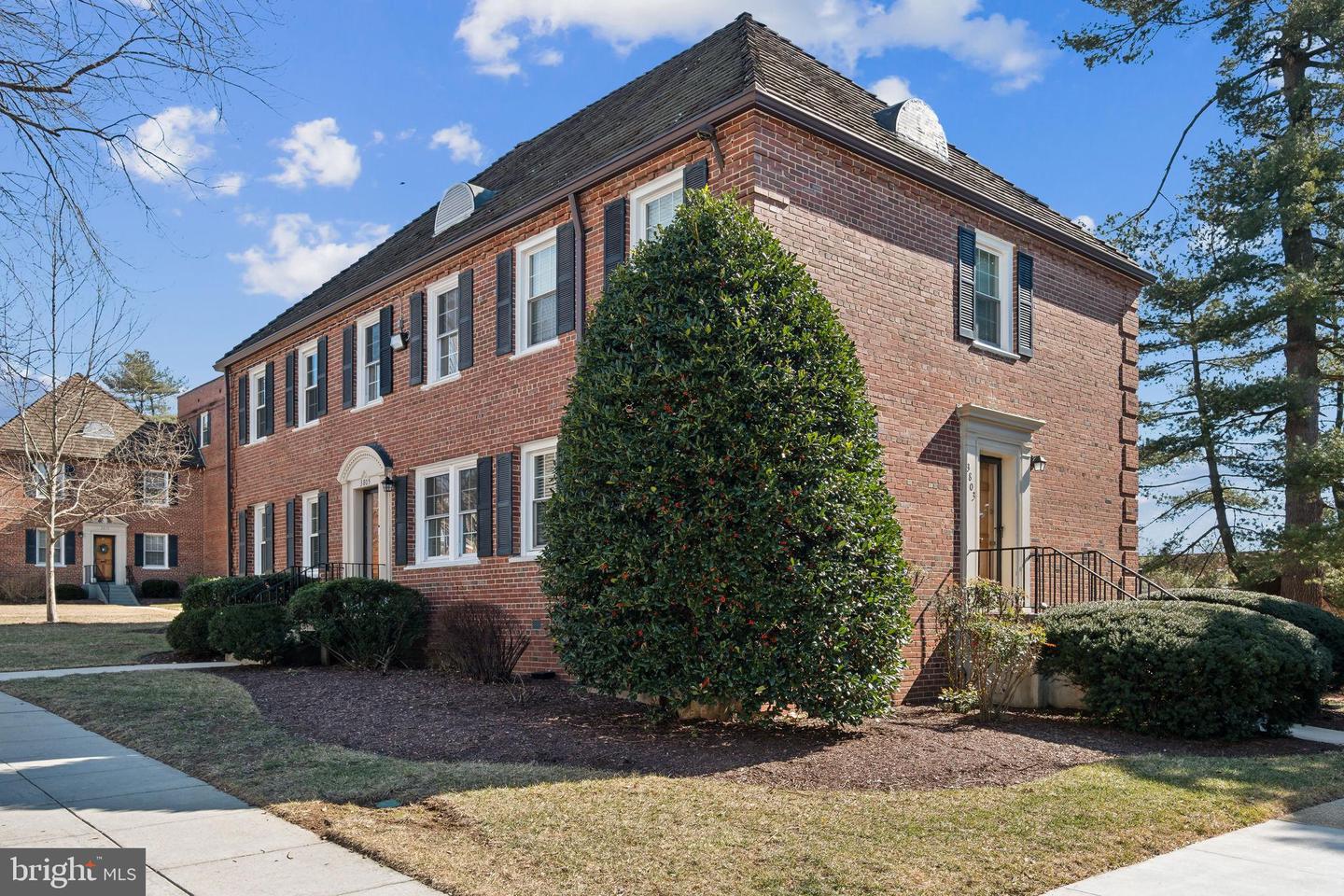 3805 V ST SE, WASHINGTON, District Of Columbia 20020, 2 Bedrooms Bedrooms, ,1 BathroomBathrooms,Residential,For sale,3805 V ST SE,DCDC2185192 MLS # DCDC2185192