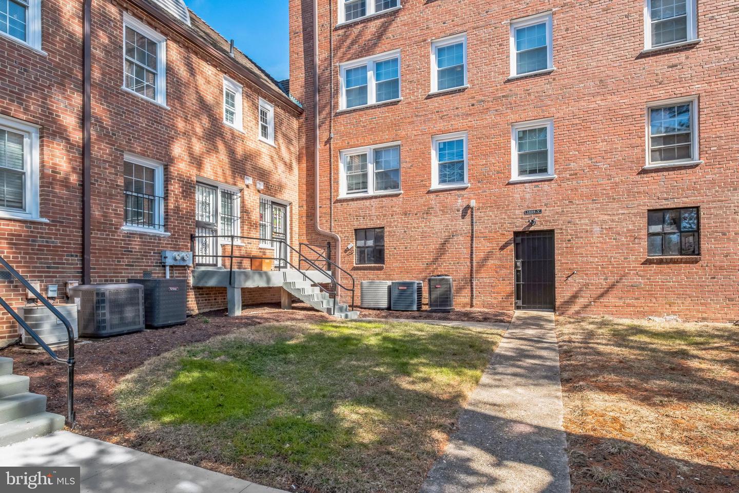 3805 V ST SE, WASHINGTON, District Of Columbia 20020, 2 Bedrooms Bedrooms, ,1 BathroomBathrooms,Residential,For sale,3805 V ST SE,DCDC2185192 MLS # DCDC2185192