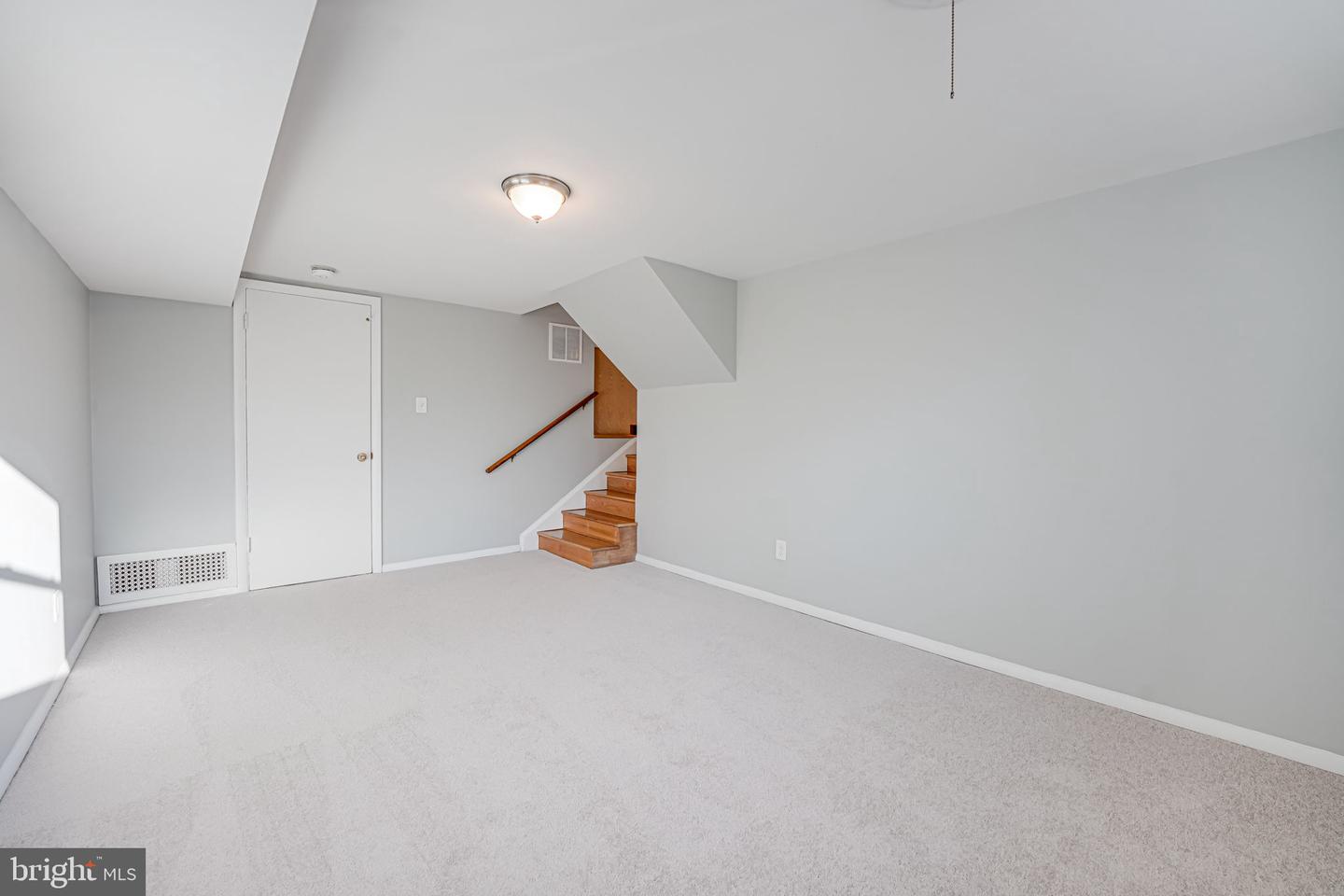 6008 LORETTO ST, SPRINGFIELD, Virginia 22150, 3 Bedrooms Bedrooms, ,1 BathroomBathrooms,Residential,For sale,6008 LORETTO ST,VAFX2222092 MLS # VAFX2222092